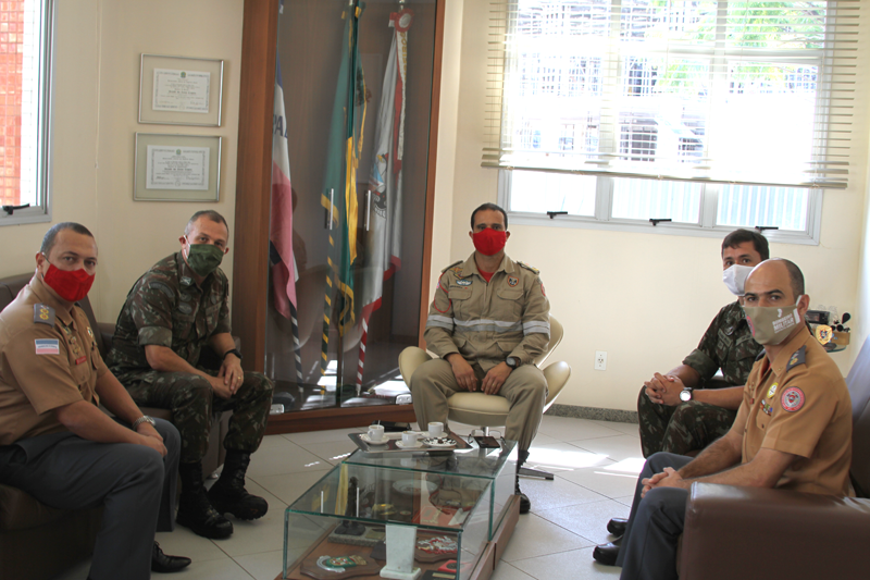 visita-exercito-cbmes